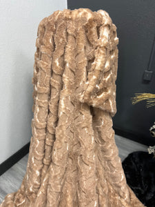 Double Sided Fawn Frosted Cora